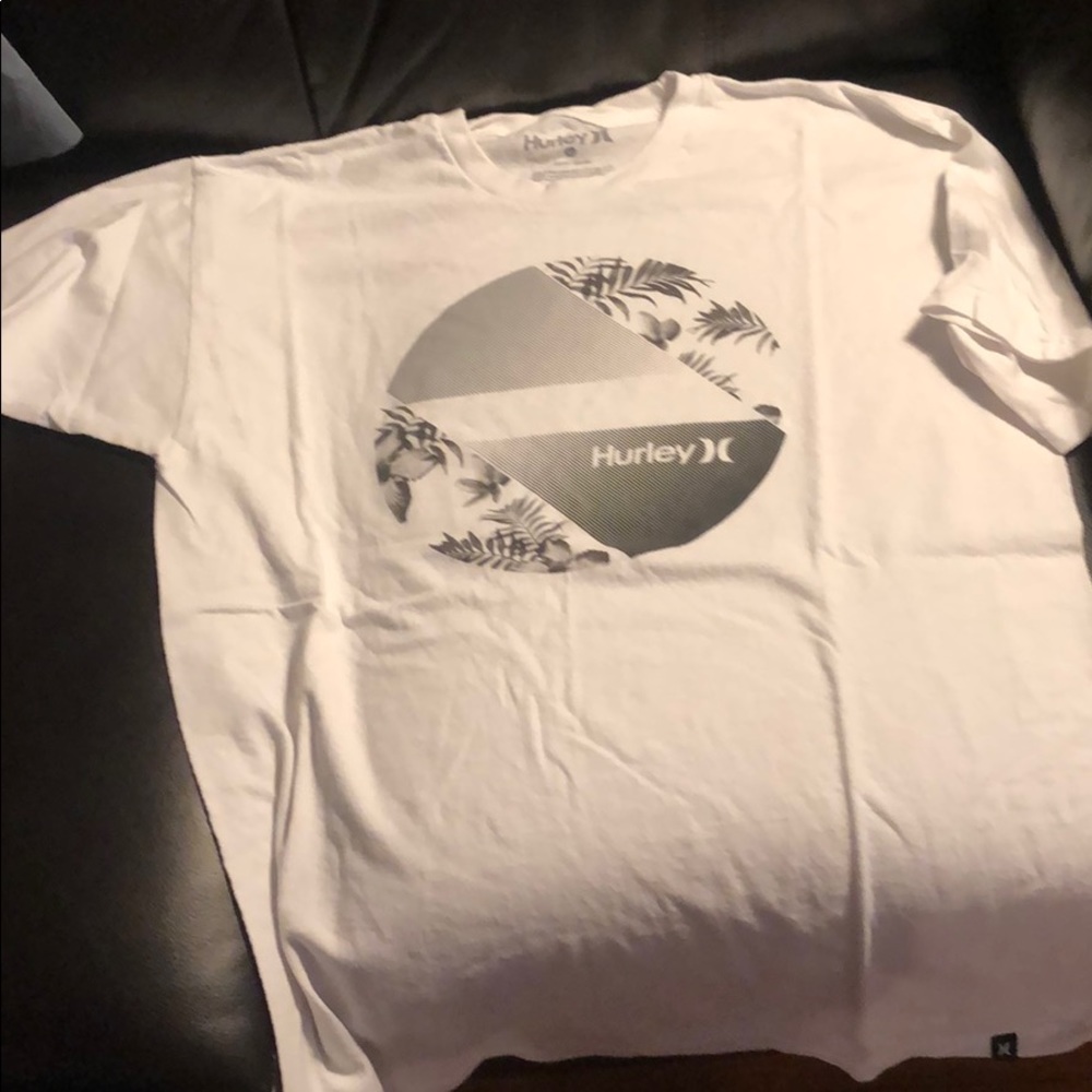 Hurley t shirt